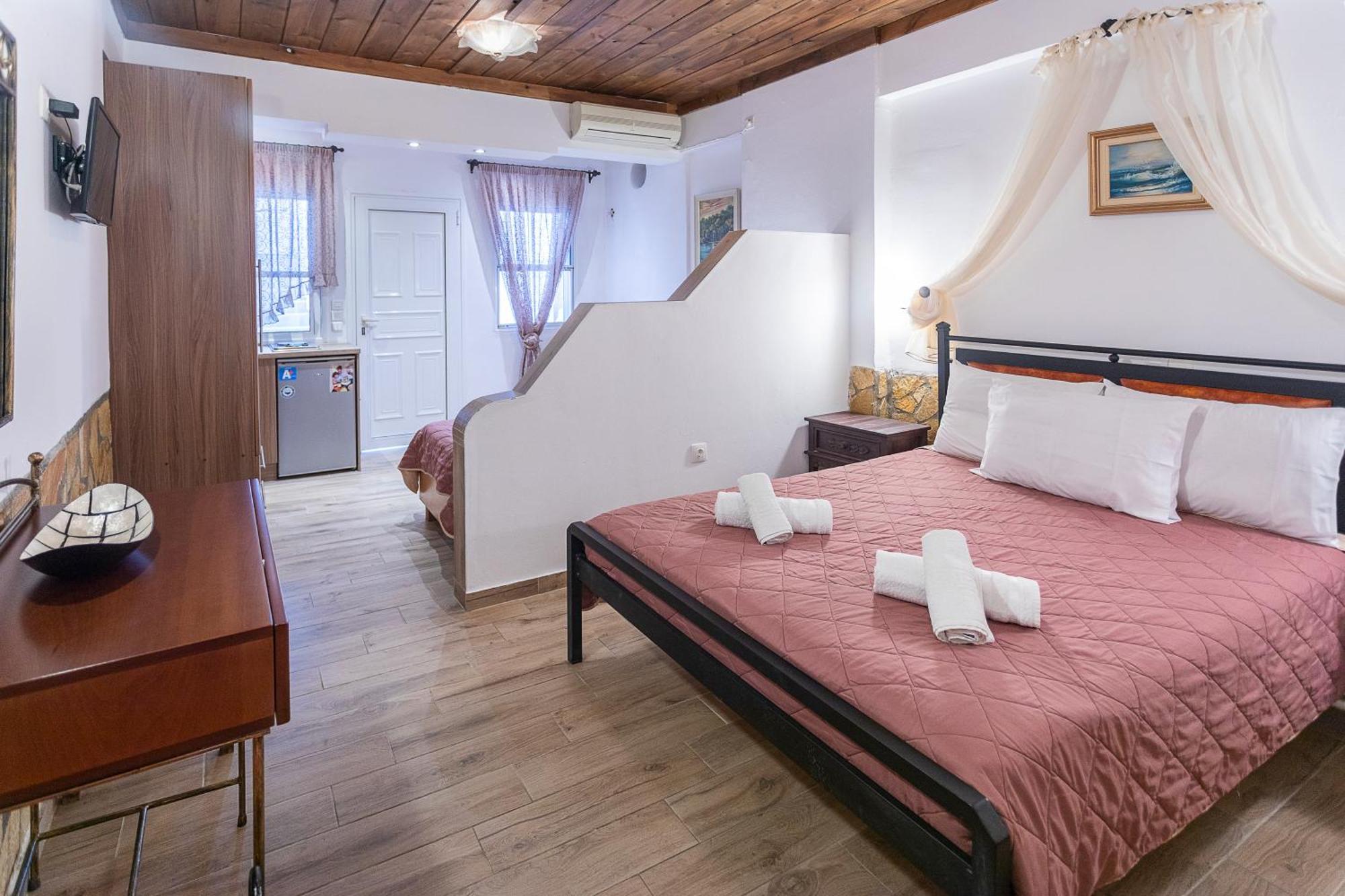 Vassilia On The Beach Serifos Livadakia Exterior photo