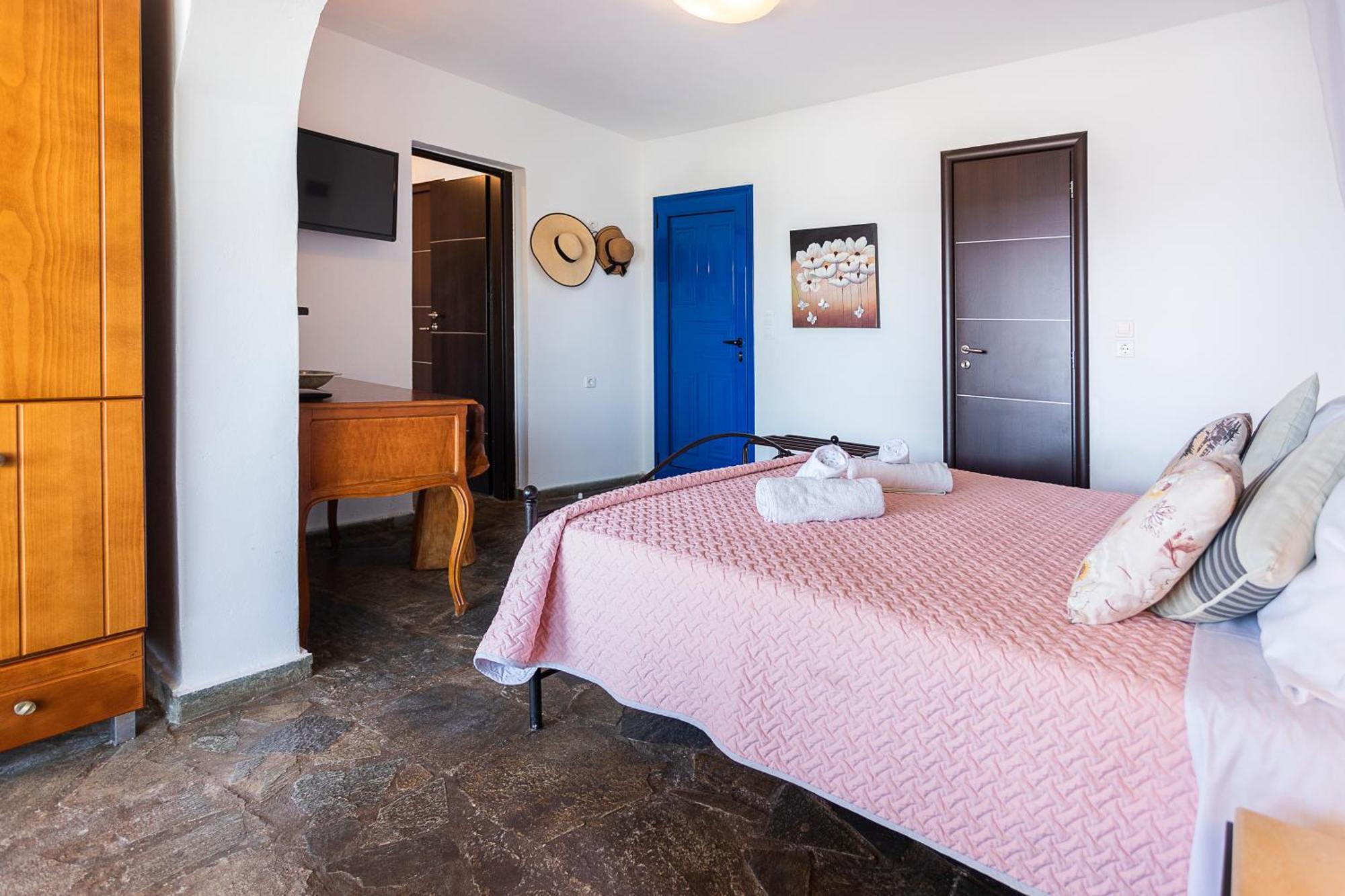 Vassilia On The Beach Serifos Livadakia Exterior photo